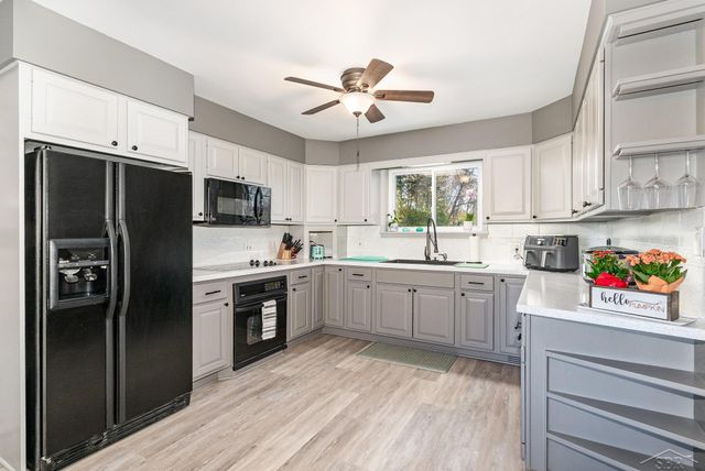 1911 Seminole Lane, Saginaw, MI 48638