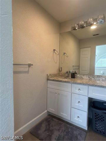 55 Emerald Woods DR C8, Naples, FL 34108