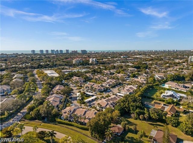55 Emerald Woods DR C8, Naples, FL 34108