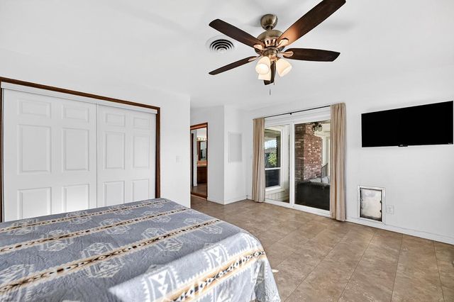 1660 Stabler Ln, Yuba City, CA 95993