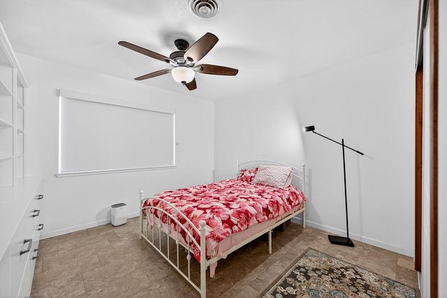 1660 Stabler Ln, Yuba City, CA 95993