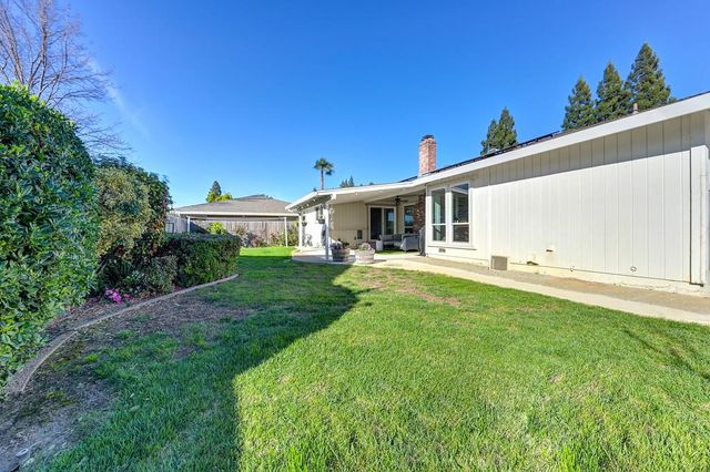 1660 Stabler Ln, Yuba City, CA 95993