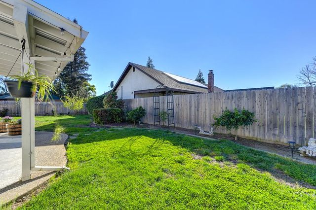 1660 Stabler Ln, Yuba City, CA 95993