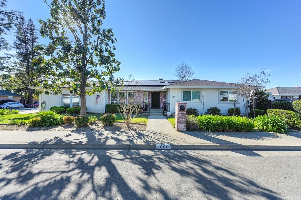 1660 Stabler Ln, Yuba City, CA 95993