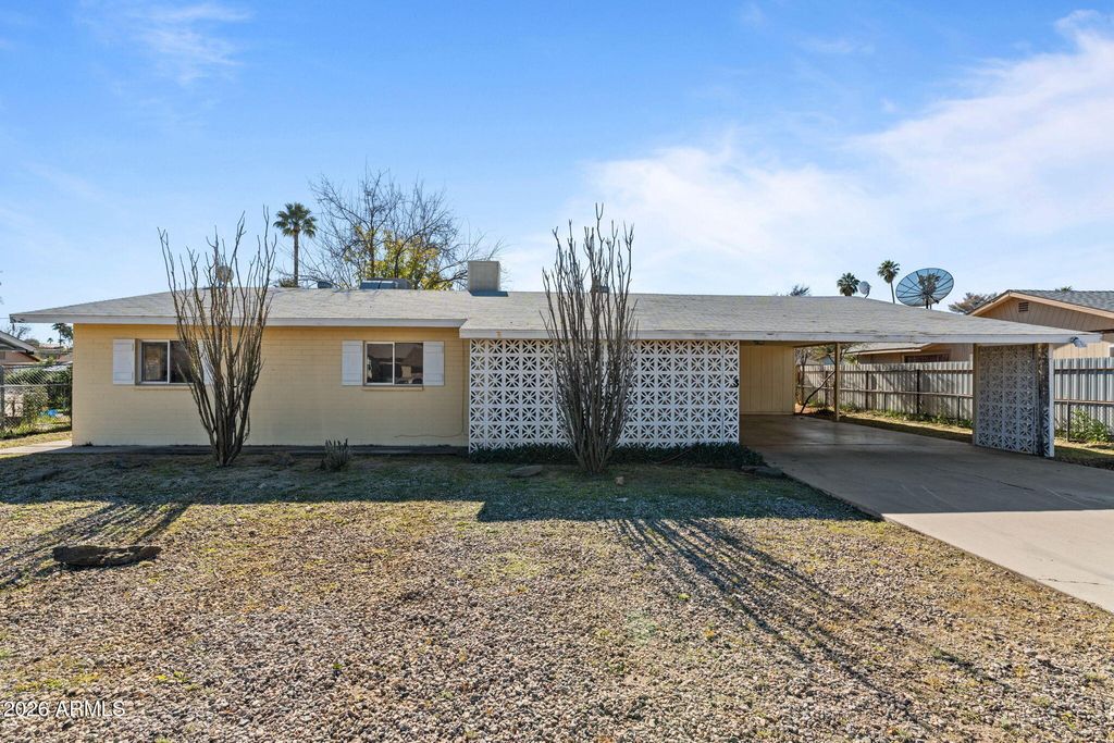 433 N OXBOW Drive, Wickenburg, AZ 85390