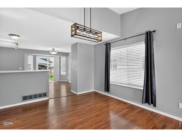 1155 Trout Creek Cir, Longmont, CO 80504