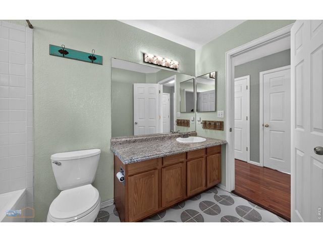 1155 Trout Creek Cir, Longmont, CO 80504