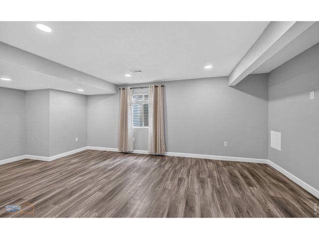 1155 Trout Creek Cir, Longmont, CO 80504