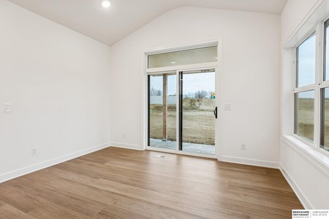 21420 Z Street, Elkhorn, NE 68022