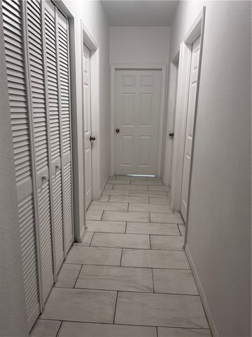 2262 57 Circle 2262, Vero Beach, FL 32966