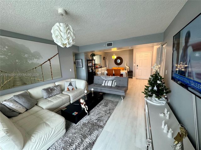 2711 Ocean Club Blvd 202, Dania Beach, FL 33019