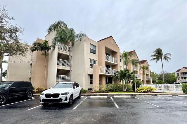 2711 Ocean Club Blvd 202, Dania Beach, FL 33019