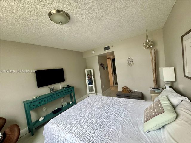 2711 Ocean Club Blvd 202, Dania Beach, FL 33019