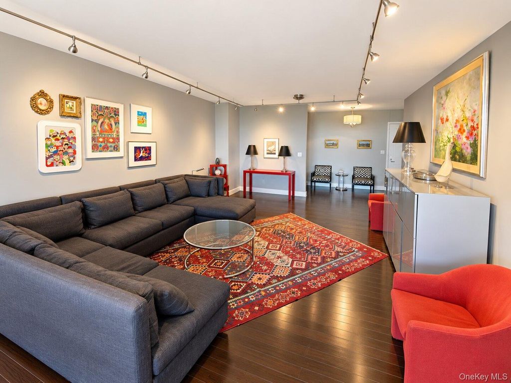 27010 Grand Central Parkway 28H, Floral Park, NY 11005 — photo 3