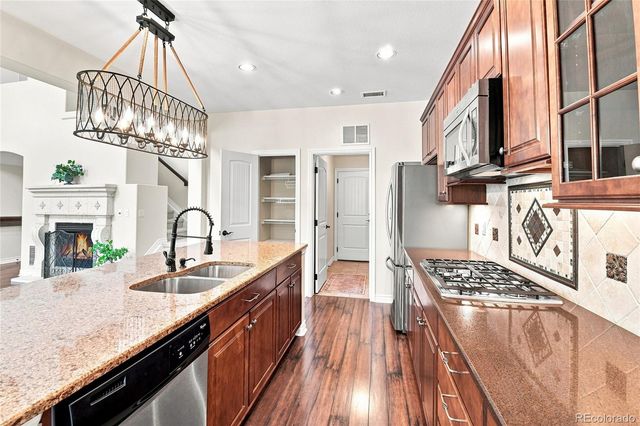 9218 Viaggio Way, Littleton, CO 80126