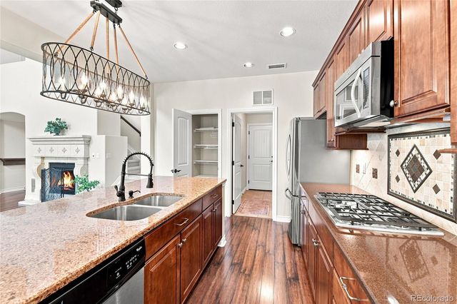9218 Viaggio Way, Littleton, CO 80126