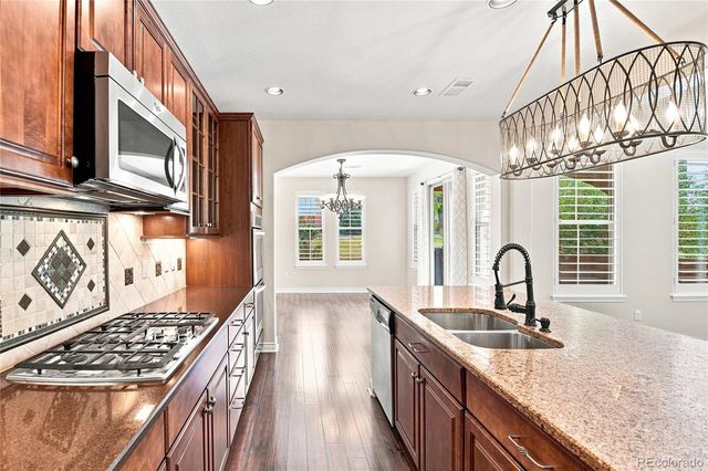 9218 Viaggio Way, Littleton, CO 80126
