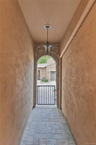 9218 Viaggio Way, Littleton, CO 80126