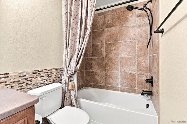 9218 Viaggio Way, Littleton, CO 80126