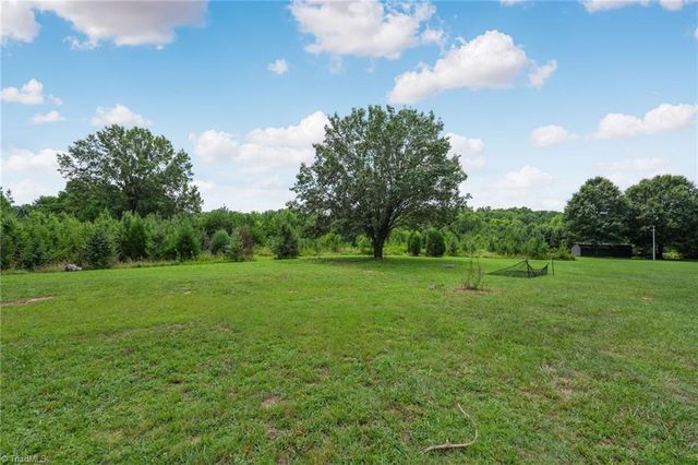 3270 Nc Highway 135, Stoneville, NC 27048
