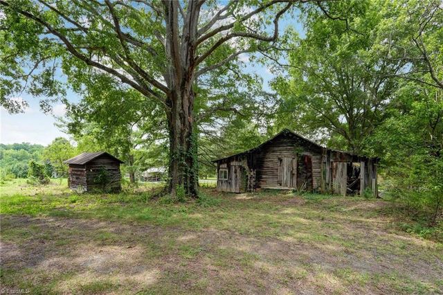 3270 Nc Highway 135, Stoneville, NC 27048