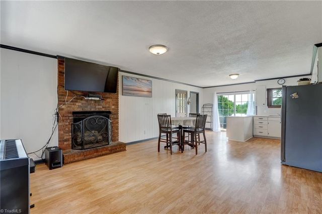 3270 Nc Highway 135, Stoneville, NC 27048