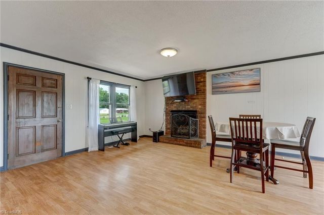 3270 Nc Highway 135, Stoneville, NC 27048