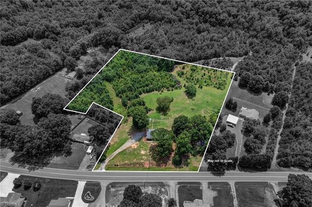 3270 Nc Highway 135, Stoneville, NC 27048