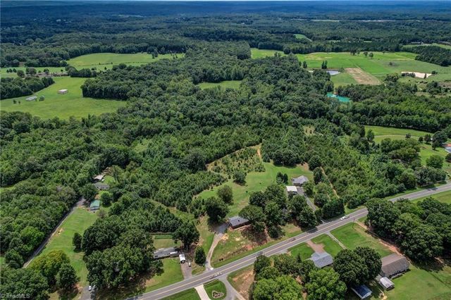3270 Nc Highway 135, Stoneville, NC 27048