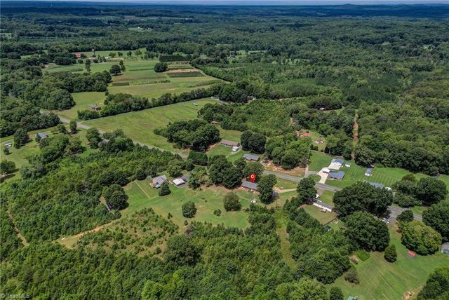 3270 Nc Highway 135, Stoneville, NC 27048