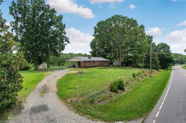 3270 Nc Highway 135, Stoneville, NC 27048