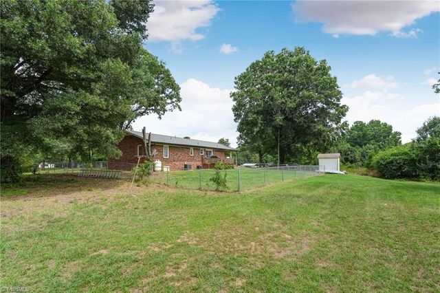 3270 Nc Highway 135, Stoneville, NC 27048