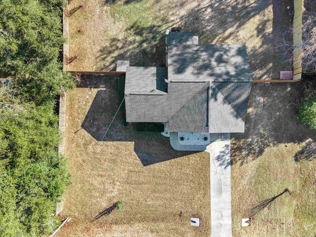 73 Eagles Ridge Drive, Crawfordville, FL 32327