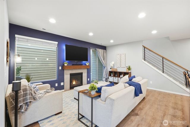 32909 Crystal Lakes Lane, Black Diamond, WA 98010