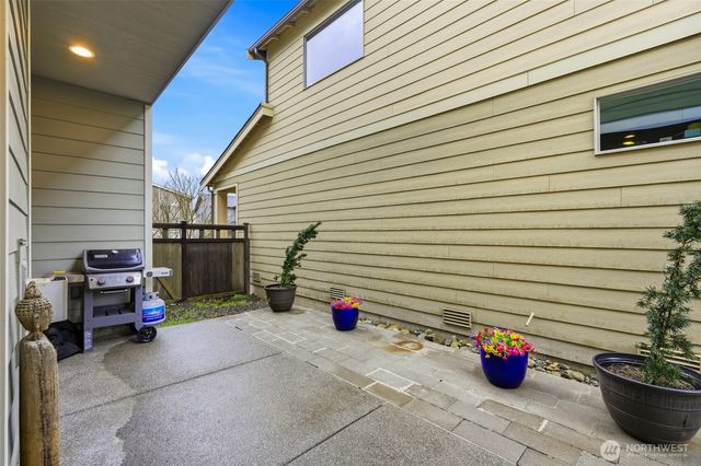 32909 Crystal Lakes Lane, Black Diamond, WA 98010