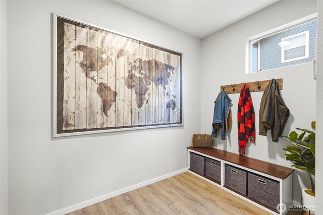 32909 Crystal Lakes Lane, Black Diamond, WA 98010