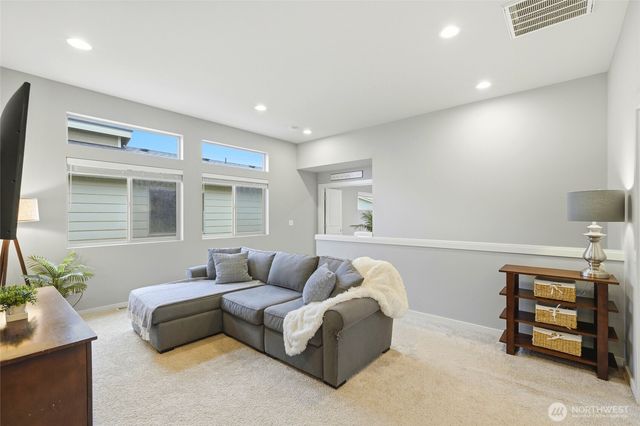 32909 Crystal Lakes Lane, Black Diamond, WA 98010