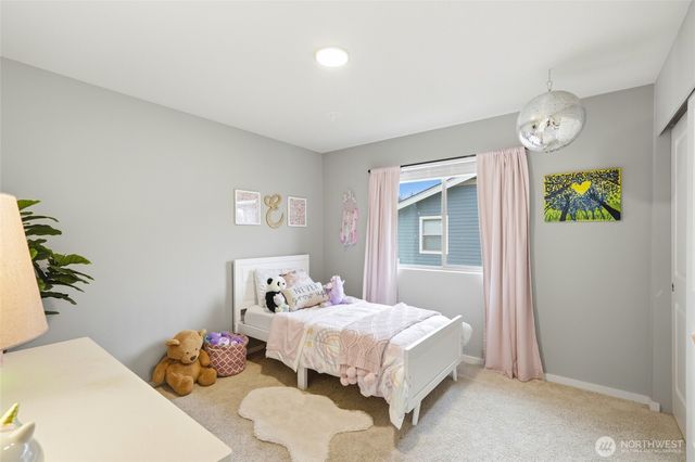 32909 Crystal Lakes Lane, Black Diamond, WA 98010