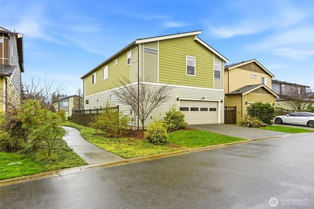 32909 Crystal Lakes Lane, Black Diamond, WA 98010