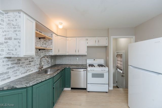 2503 Brookdale Avenue, Parma, OH 44134