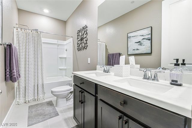 10960 Gardenova Avenue, Las Vegas, NV 89166