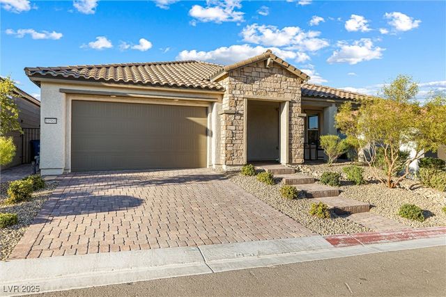 10960 Gardenova Avenue, Las Vegas, NV 89166