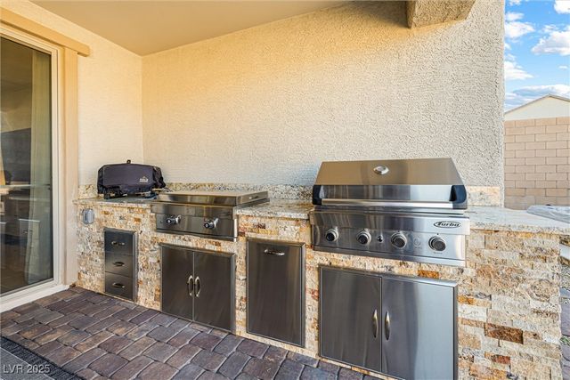 10960 Gardenova Avenue, Las Vegas, NV 89166