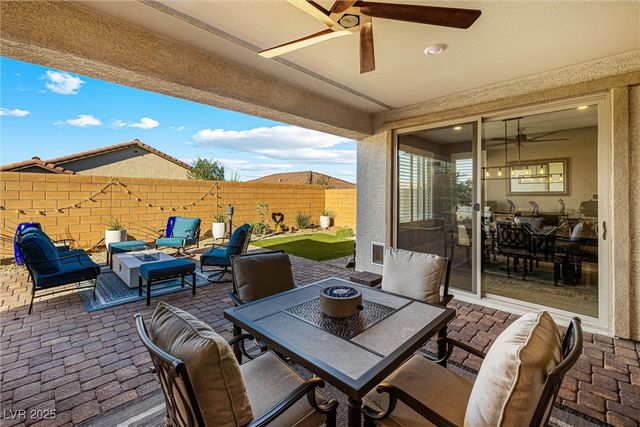 10960 Gardenova Avenue, Las Vegas, NV 89166