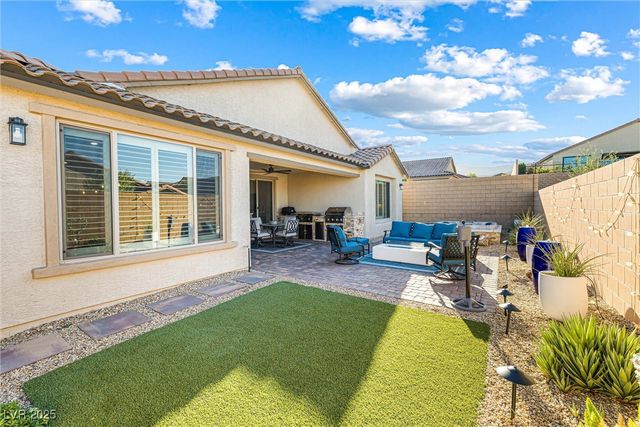 10960 Gardenova Avenue, Las Vegas, NV 89166