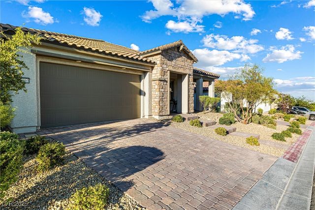 10960 Gardenova Avenue, Las Vegas, NV 89166