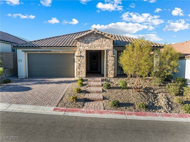 10960 Gardenova Avenue, Las Vegas, NV 89166