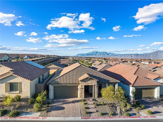 10960 Gardenova Avenue, Las Vegas, NV 89166