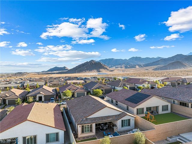 10960 Gardenova Avenue, Las Vegas, NV 89166