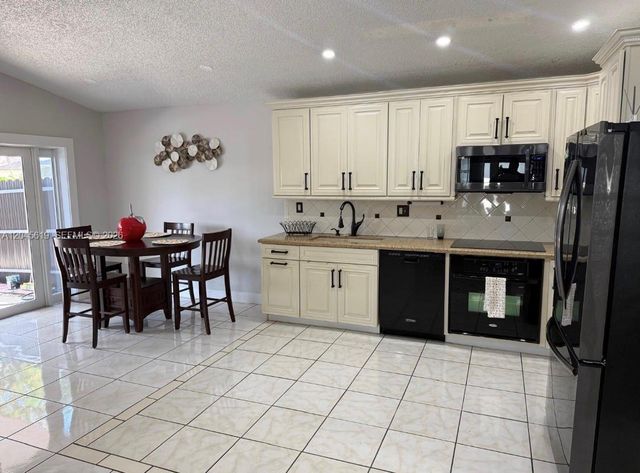 14406 SW 179th Lane, Miami, FL 33177